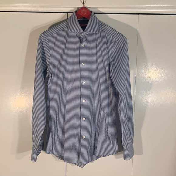 Kenneth Cole Awearness (14.5”) - Picture 11 of 11